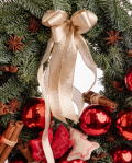 Door Wreath with Red Baubles – imaginea 2