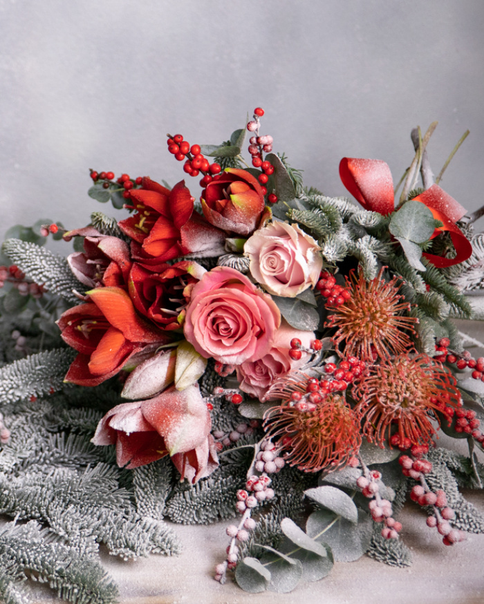 Winter Wonder Bouquet – imaginea 3