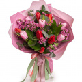 Buchet cu lalele delicate