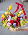Gift basket with flowers and wine – imaginea 3