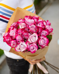 ”Mystery” Purple Rose Bouquet – imaginea 3