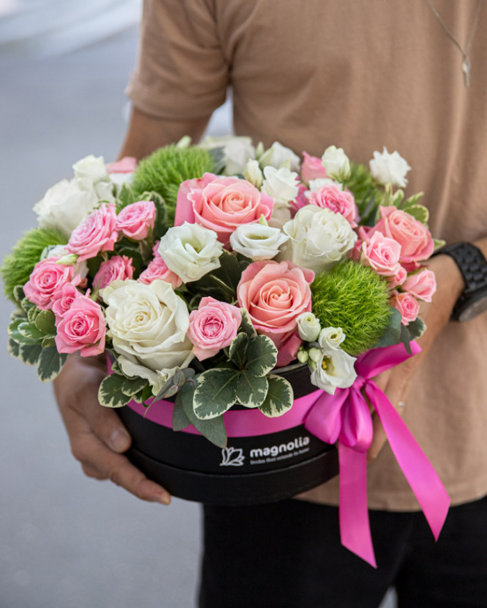 "Delicacy" arrangement with white and pink roses