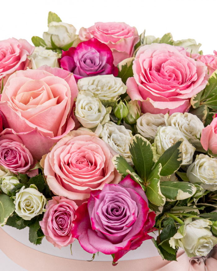 "Pink Touch" arrangement with pink and white roses