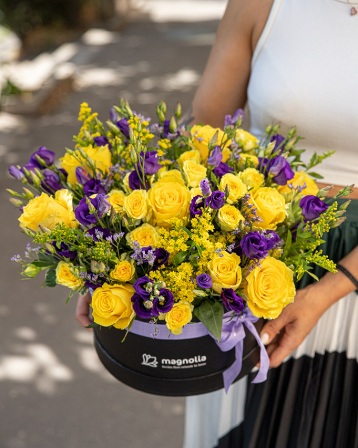 "Vibrant Emotions" arrangement with yellow roses and eustoma – imaginea 3