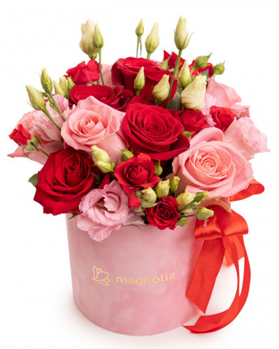 ”Pink Passion” arrangement with red and pink roses
