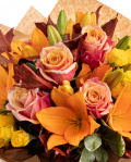 Orange roses and lilies bouquet – imaginea 2