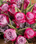 Buchet trandafiri și limonium mov – imaginea 2