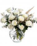 White roses bouquet decorated with pampas grass – imaginea 1