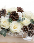 Roses arrangement with winter accessories – imaginea 2
