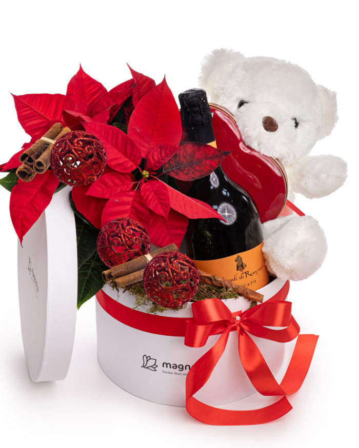 Christmas gift with flowers, chocolates and teddy bear – imaginea 1