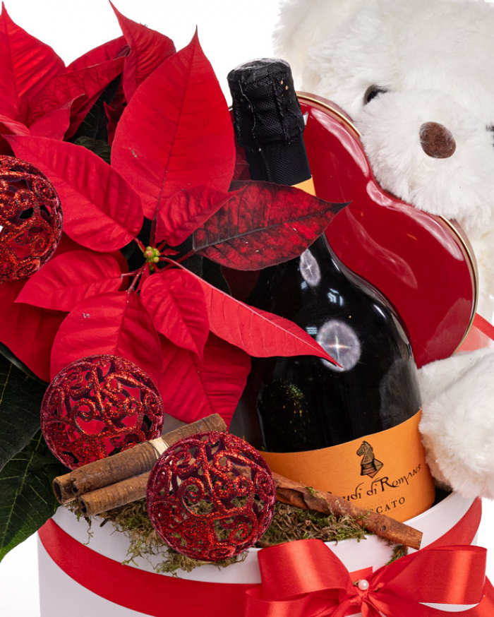 Christmas gift with flowers, chocolates and teddy bear – imaginea 2