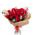 Buchet flori roșii de Crăciun