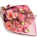 Buchet trandafiri roz și eustoma