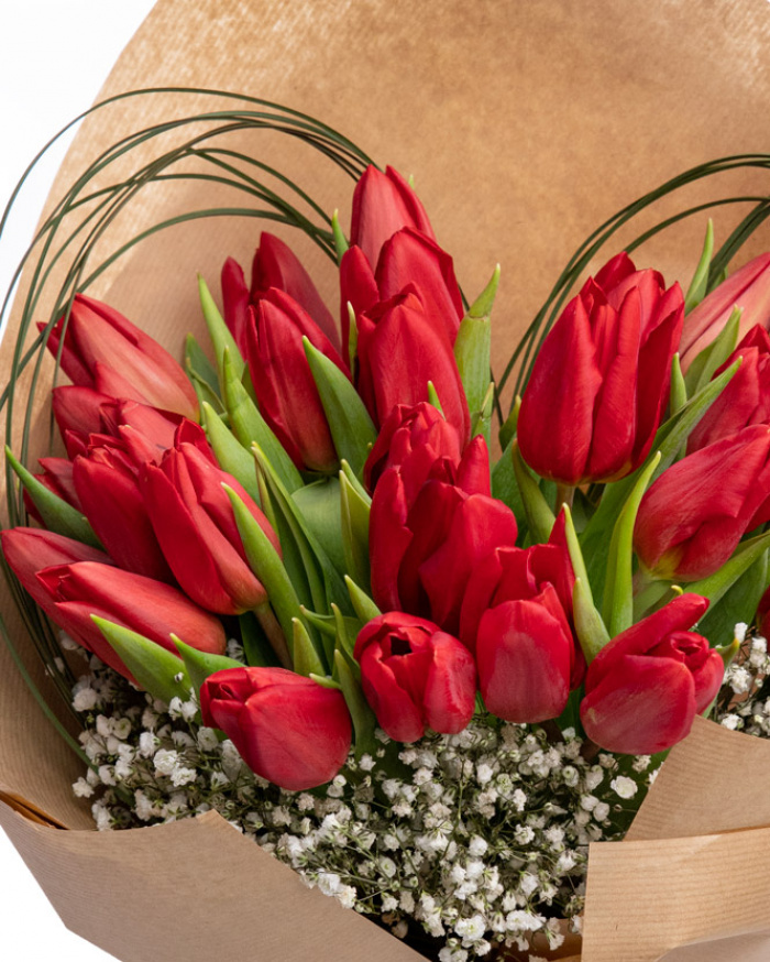 Buchet lalele roșii „Mon Amour"