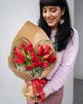 Buchet lalele roșii „Mon Amour"