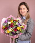 Buchet frezii colorate "Spring Elixir" – imaginea 3
