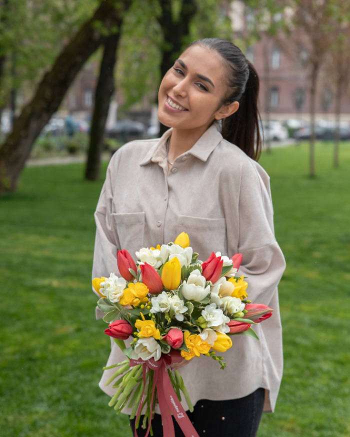 Tulips and freesias bouquet "Joyful Gift” – imaginea 3