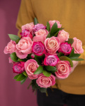 Pink and purple rose bouquet – imaginea 3