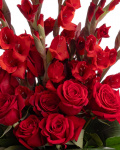 Red gladioli and rose bouquet – the image 2