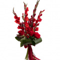 Buchet gladiole și trandafiri roșii
