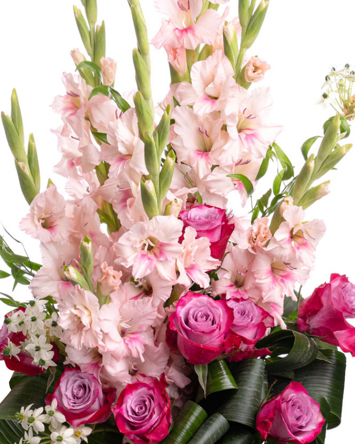 Buchet gladiole și trandafiri mov – imaginea 2