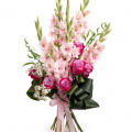 Buchet gladiole și trandafiri mov