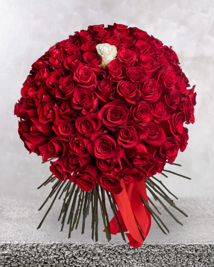 Buchet 101 trandafiri "Romantique Reverie" – imaginea 2