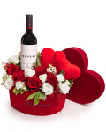 Romantic Arrangement with Roses and a bottle of Red Wine – the image 1