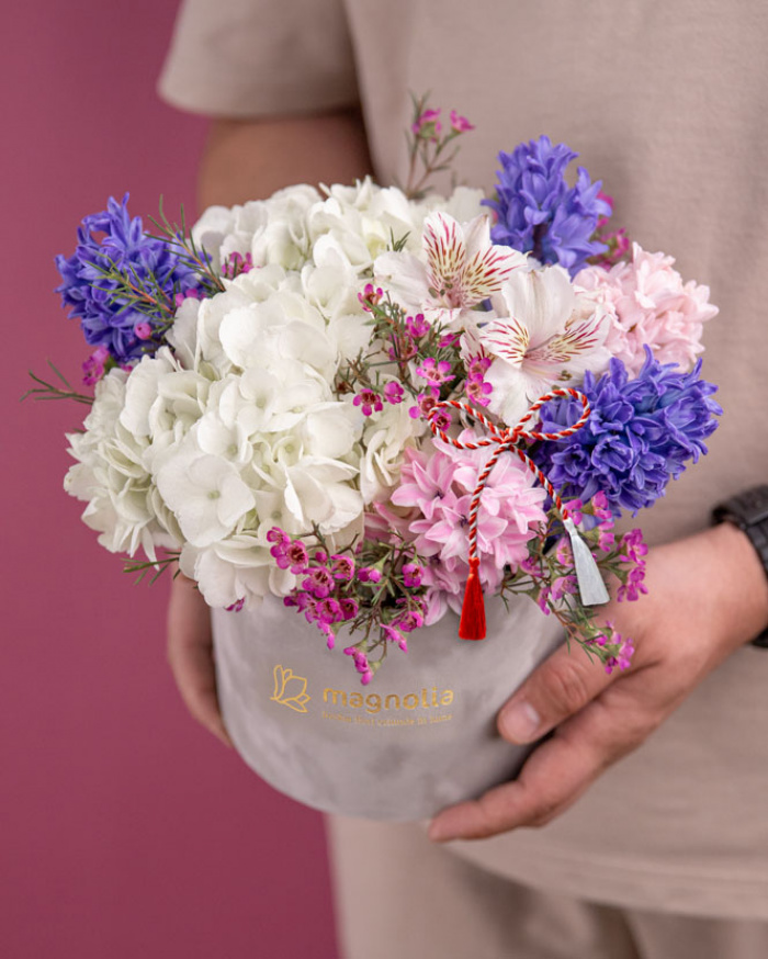 "Springtime Serenade" arrangement with hyacinths – imaginea 3