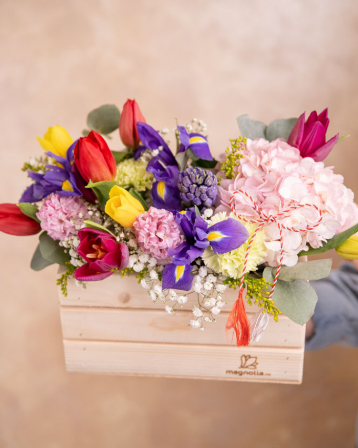 "Spring Garden" Floral Arrangement – imaginea 3