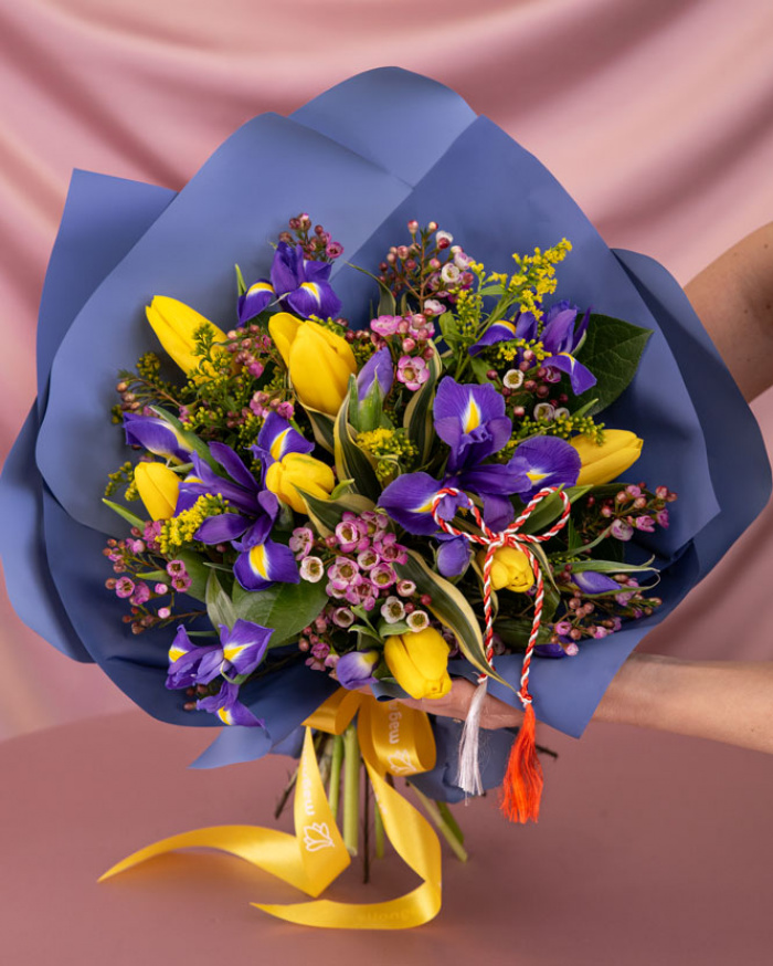 Buchet mix cu flori de primăvară – imaginea 3