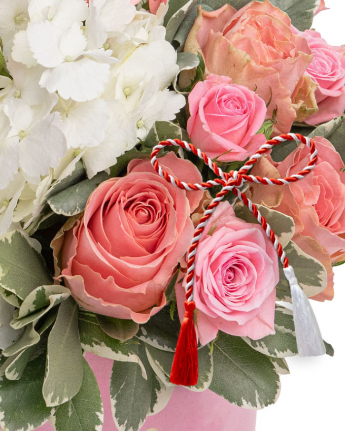 "Soft Touch" floral arrangement with roses – the image 2