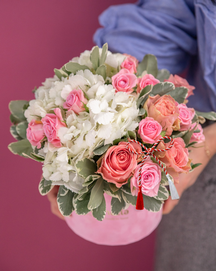"Soft Touch" floral arrangement with roses – the image 3
