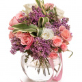 Buchet cu liliac şi trandafiri „Spring Love"