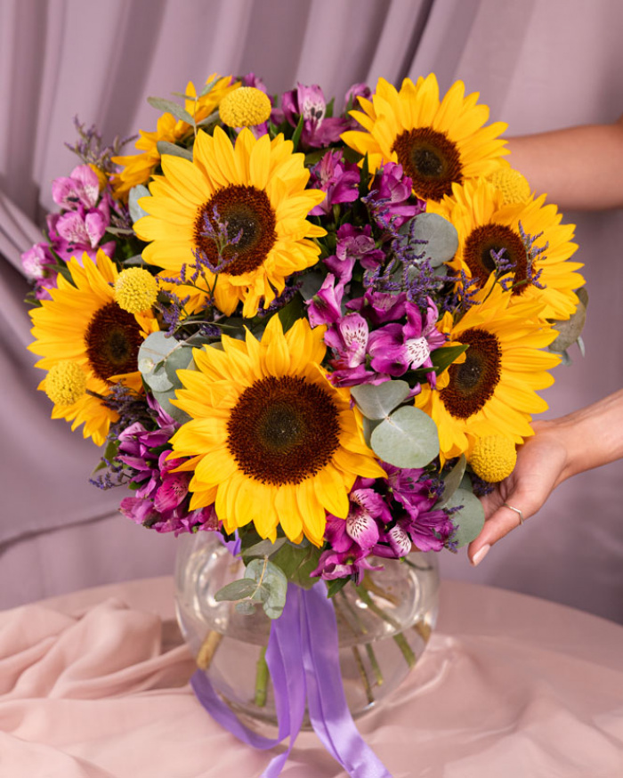 "Golden Amethyst" sunflower bouquet – imaginea 3