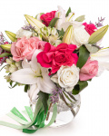 Buchet crini și trandafiri "Classic Beauty" – imaginea 1