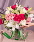 "Classic Beauty" lily and rose bouquet