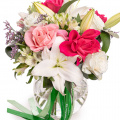 Buchet crini și trandafiri "Classic Beauty"