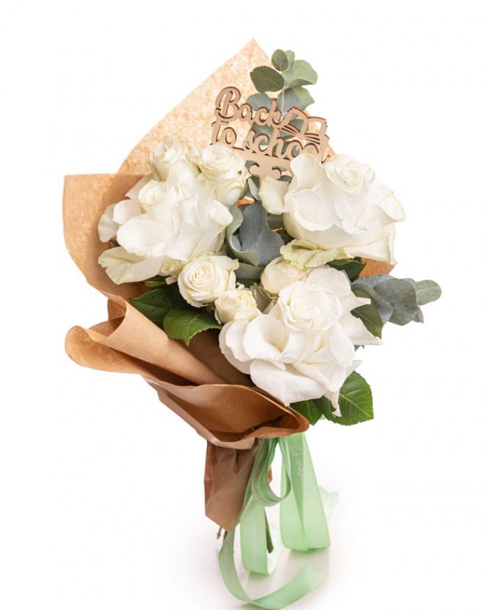 "Back to School" White Rose Bouquet – the image 1