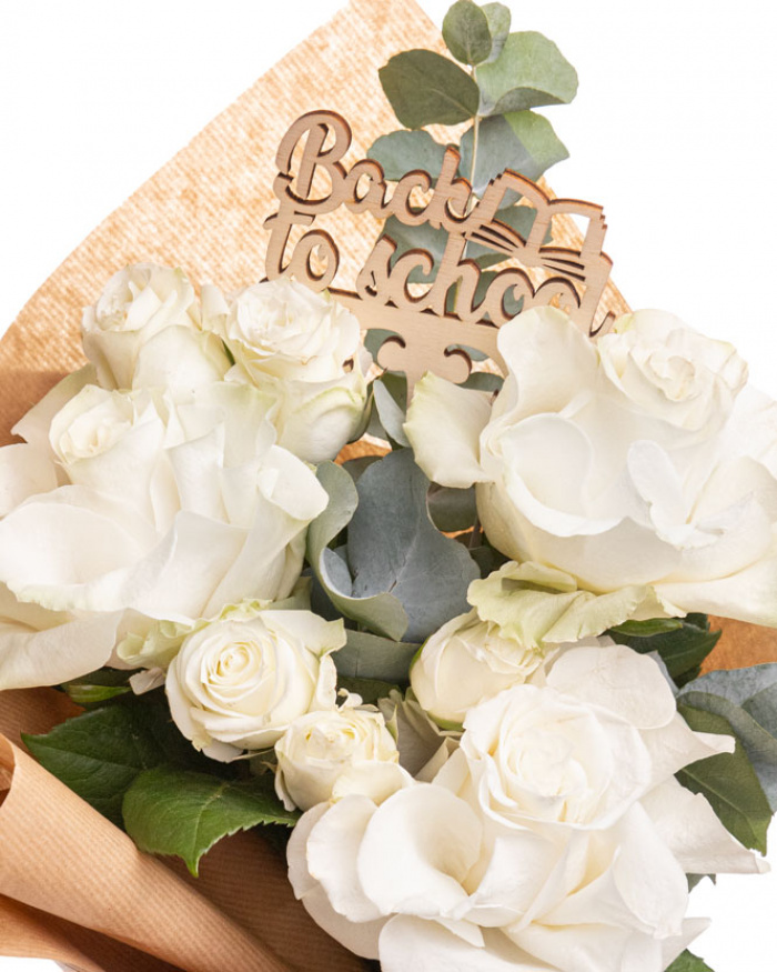 "Back to School" White Rose Bouquet – the image 2