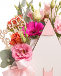 Aranjament cu flori colorate în cutie creion „Back to School" – imaginea 2