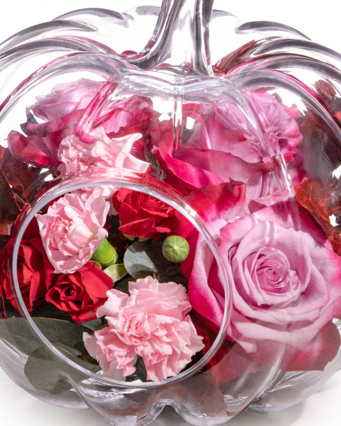 ”Elegant Halloween” Purple Rose Arrangement – imaginea 2