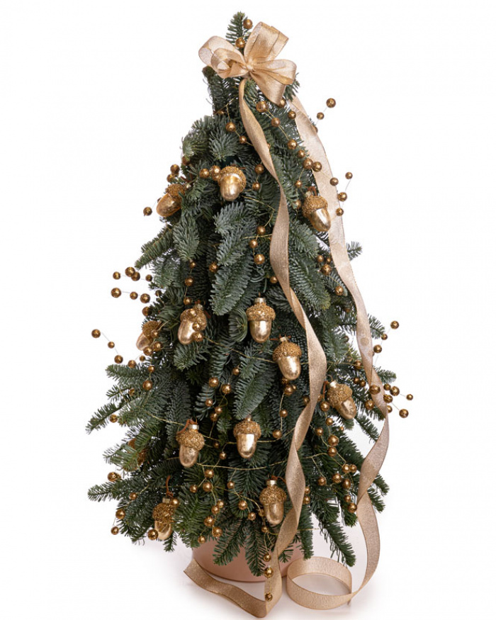 Gold Accents Christmas Tree – the image 1