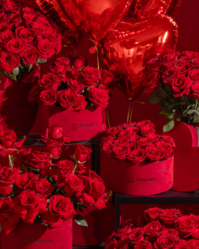 "Grand Gesture" Arrangements Bouquets and Baloons Set – imaginea 2