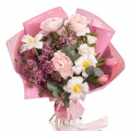Buchet cu ranunculus și liliac „Pastel Embrace”
