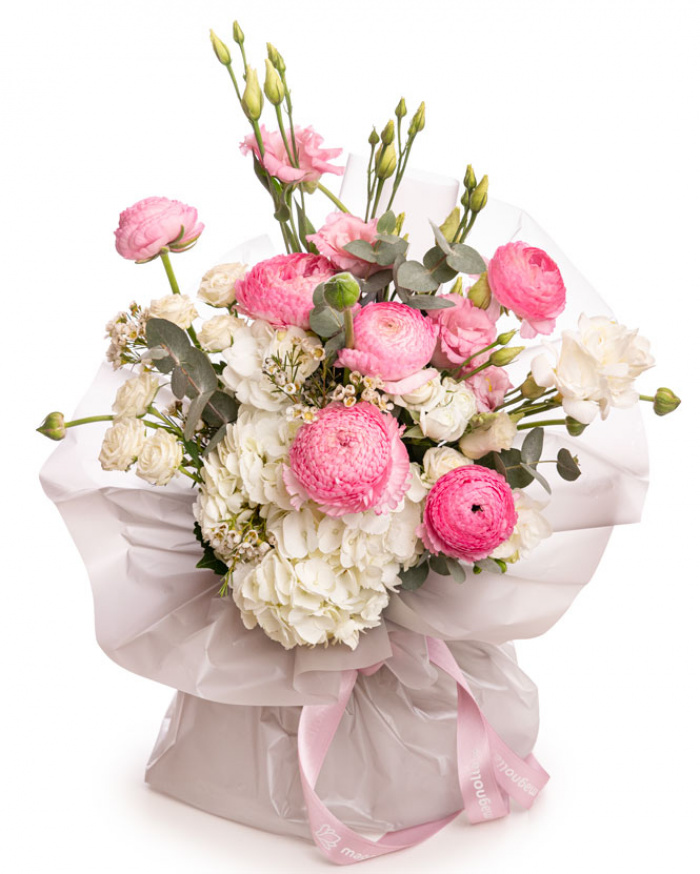 Buchet cu ranunculus și hortensii – imaginea 1