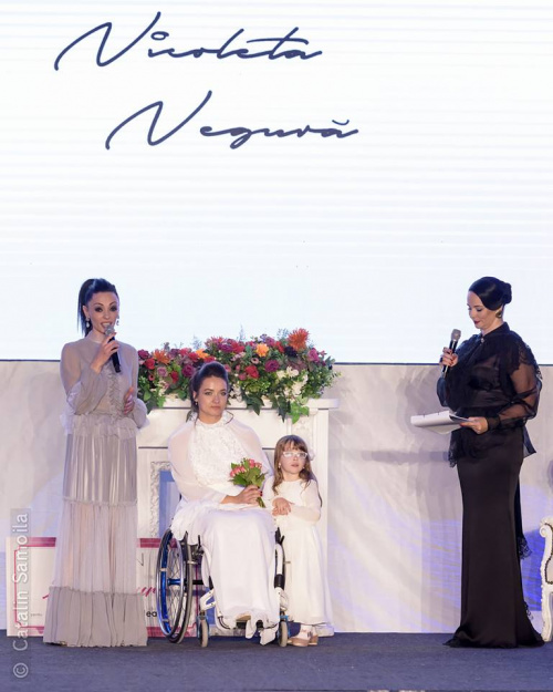 Atipic Beauty – imaginea 2