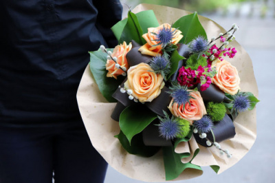 ARANJAMENTELE FLORALE ŞI EFECTELE PSIHOLOGICE ALE CULORILOR ARANJAMENTELE FLORALE ŞI EFECTELE PSIHOLOGICE ALE CULORILOR