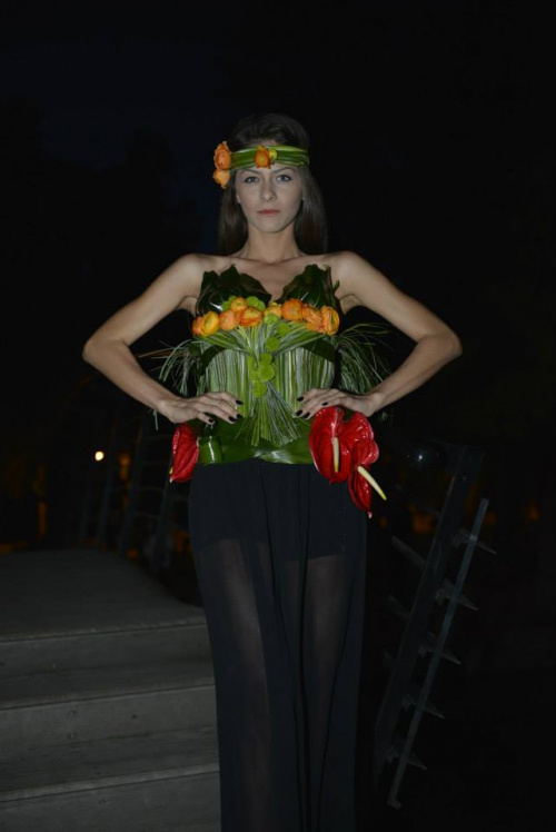 Prezentare de modă cu flori Magnolia – imaginea 6