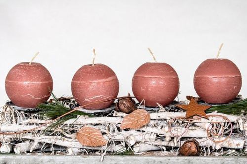 Cum a apărut coroniţa de Advent şi unde trebuie aşezată – imaginea 6